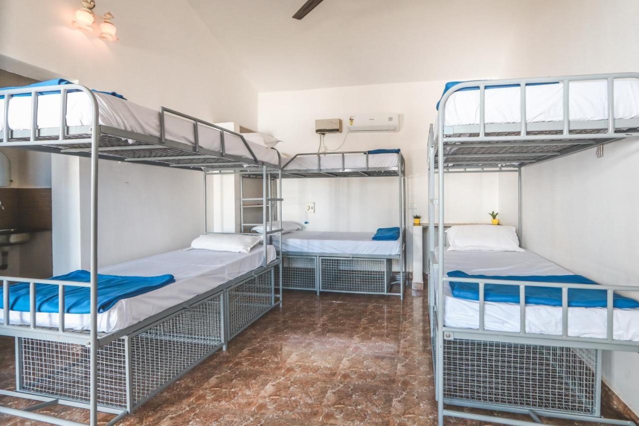 Piggy Hostel Vagator Luaran gambar