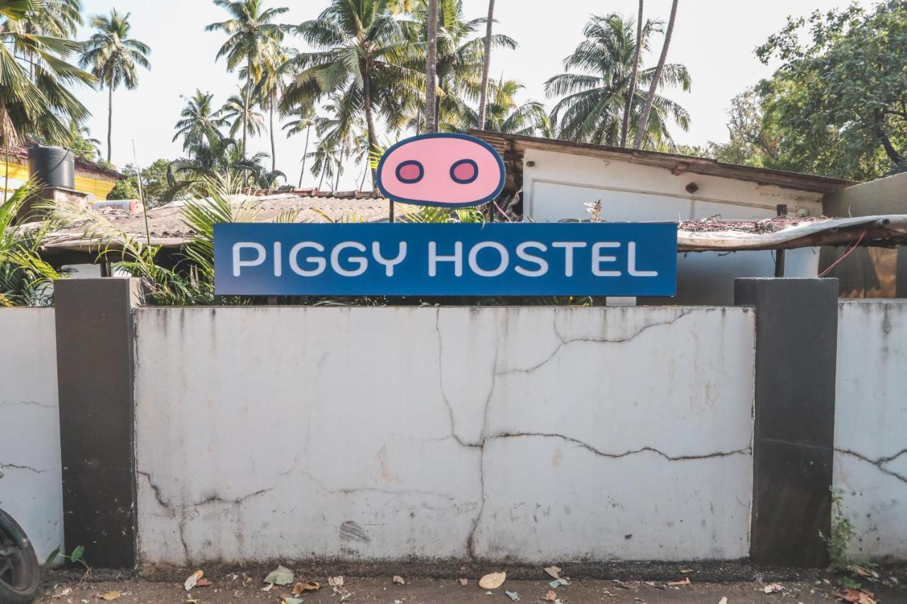 Piggy Hostel Vagator Luaran gambar